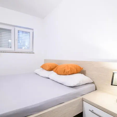 House Lilly Apartman *
